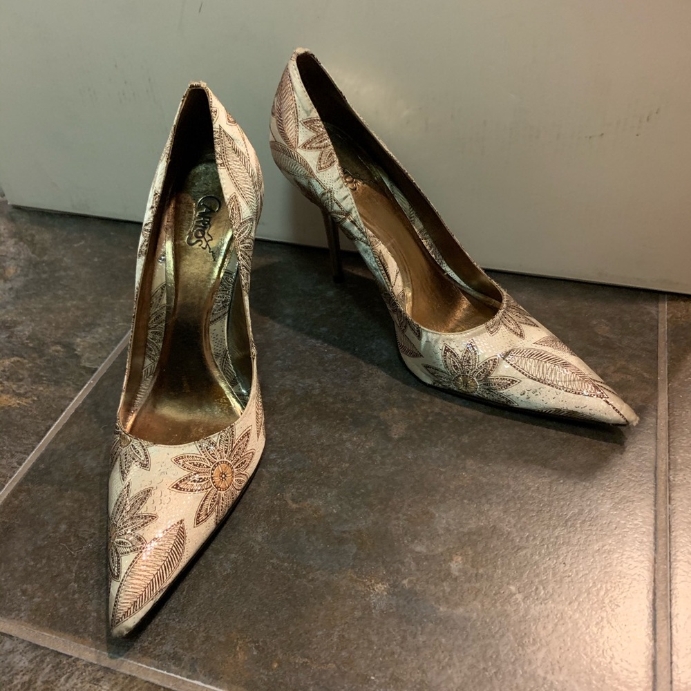 Carlos by Carlos Santana Gold/Burgundy Heel